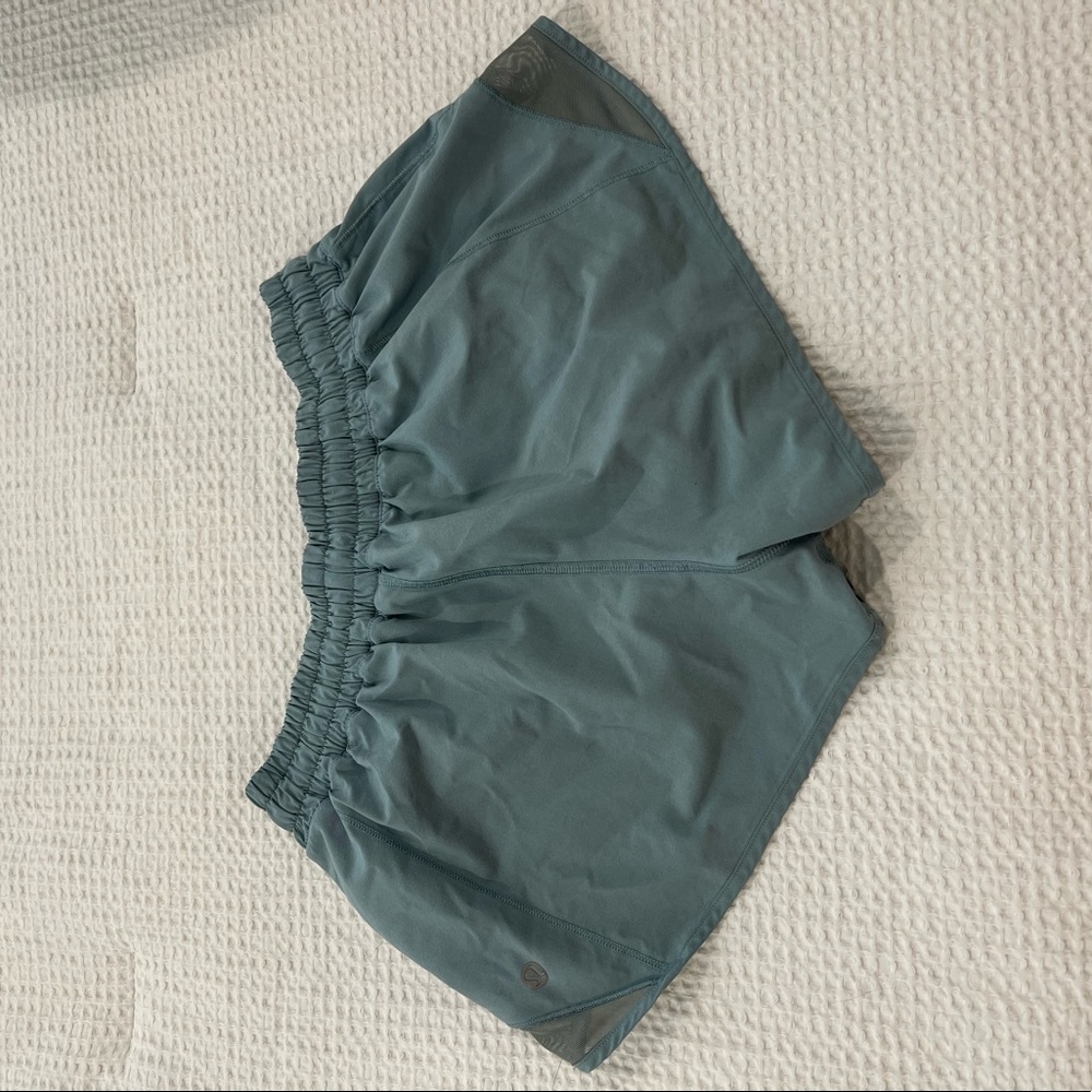 lulu lemon hotty hot shorts